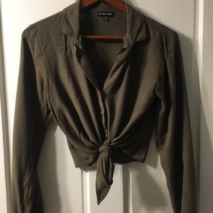 Style envy bell sleeved crop top